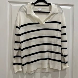 Striped V-neck collared sweat